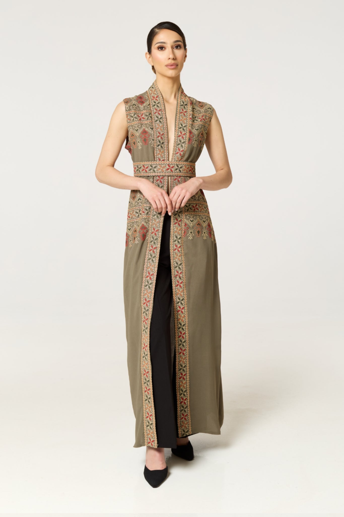 Sage Green Tatreez Kaftan Tarrazi Sage Green Tatreez Kaftan Tarrazi